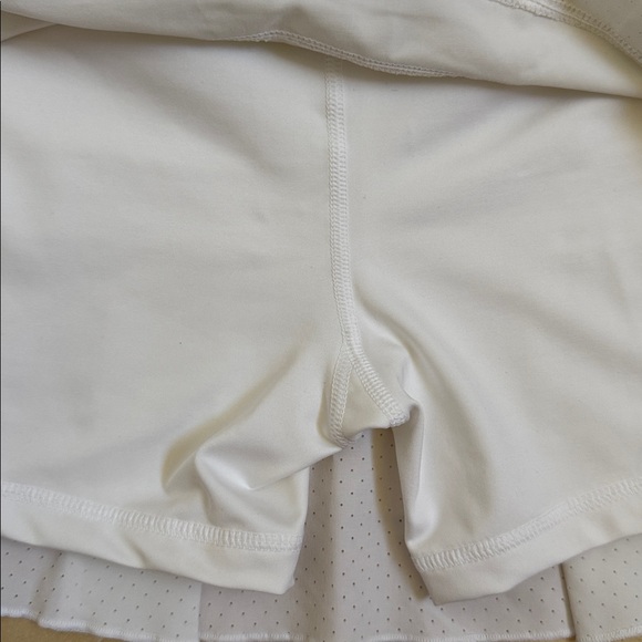 Nike DriFit Pleated Tennis Skort - Picture 7 of 7